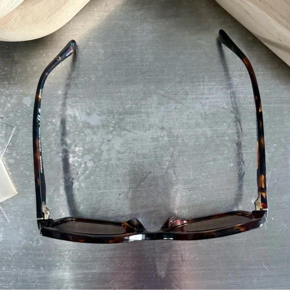 NEW Coach Women's Multi-Color Tortoise Sunglasses CW225 - Picture 5 of 10